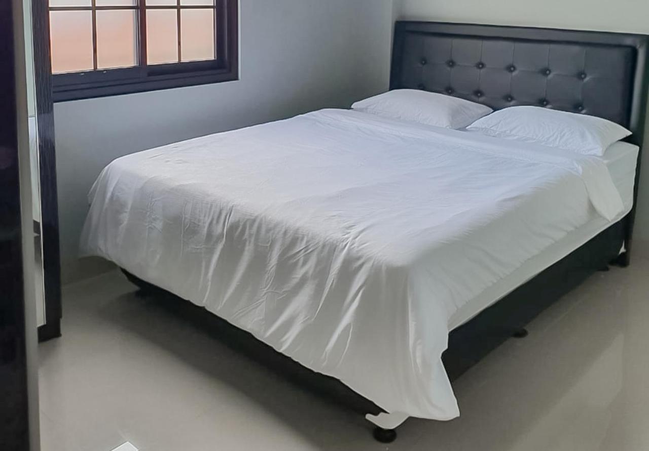 Bumi Ciboled Mitra Reddoorz Near Gerbang Tol Pamulihan Jatinangor Εξωτερικό φωτογραφία